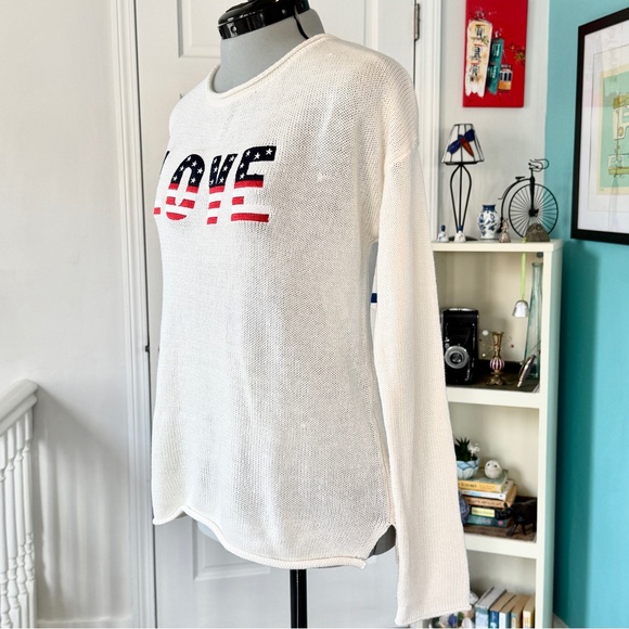 Marled Cream Crew Neck Sweater with Americana Love Graphic (size M) - Picture 3 of 15